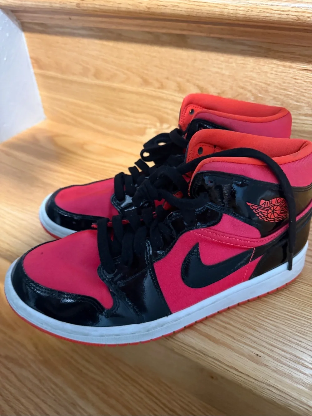 Jordan Kids High-Top Sneakers in Red and Black